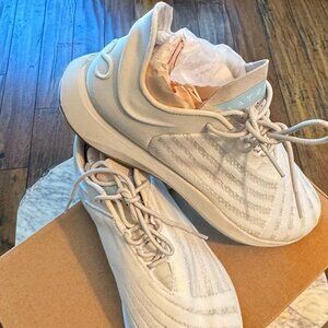 Saysh One Women Sneakers Size 7